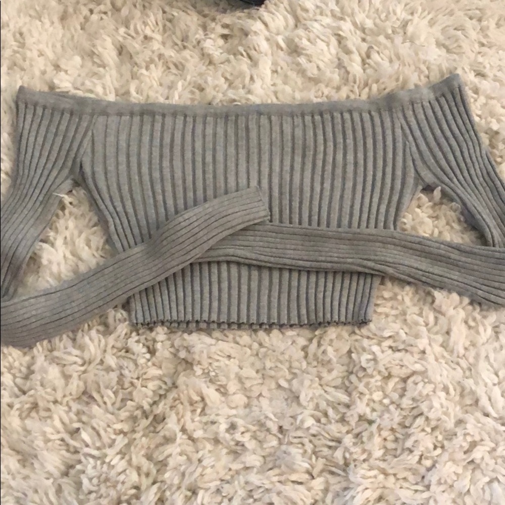 Grey crop top sweater